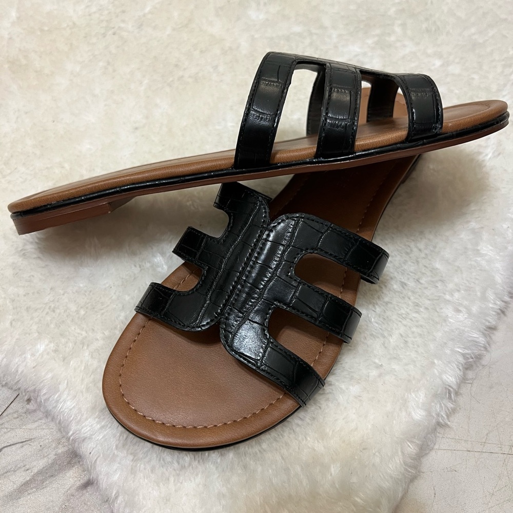 NIB Kelly & Katie Tinley Black Slide Sandal